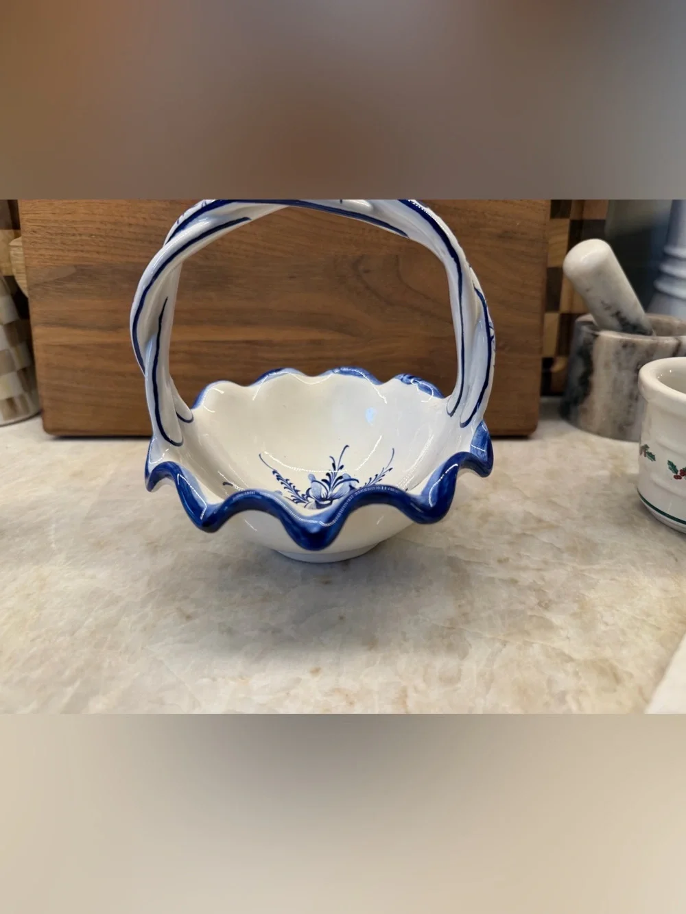 Vintage 5” ceramic basket blue & white candy dish